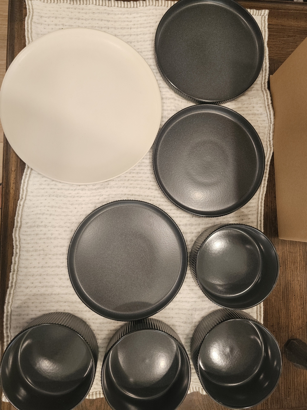 Famiware Stoneware Sets of Plates and Bowls